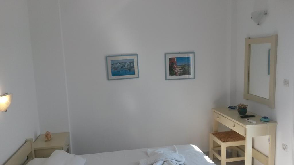 Antonia Studios ナウサ 部屋 写真